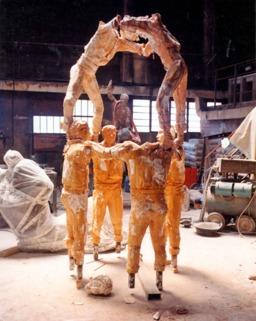 web_f_angles_monument_als_castellers_2